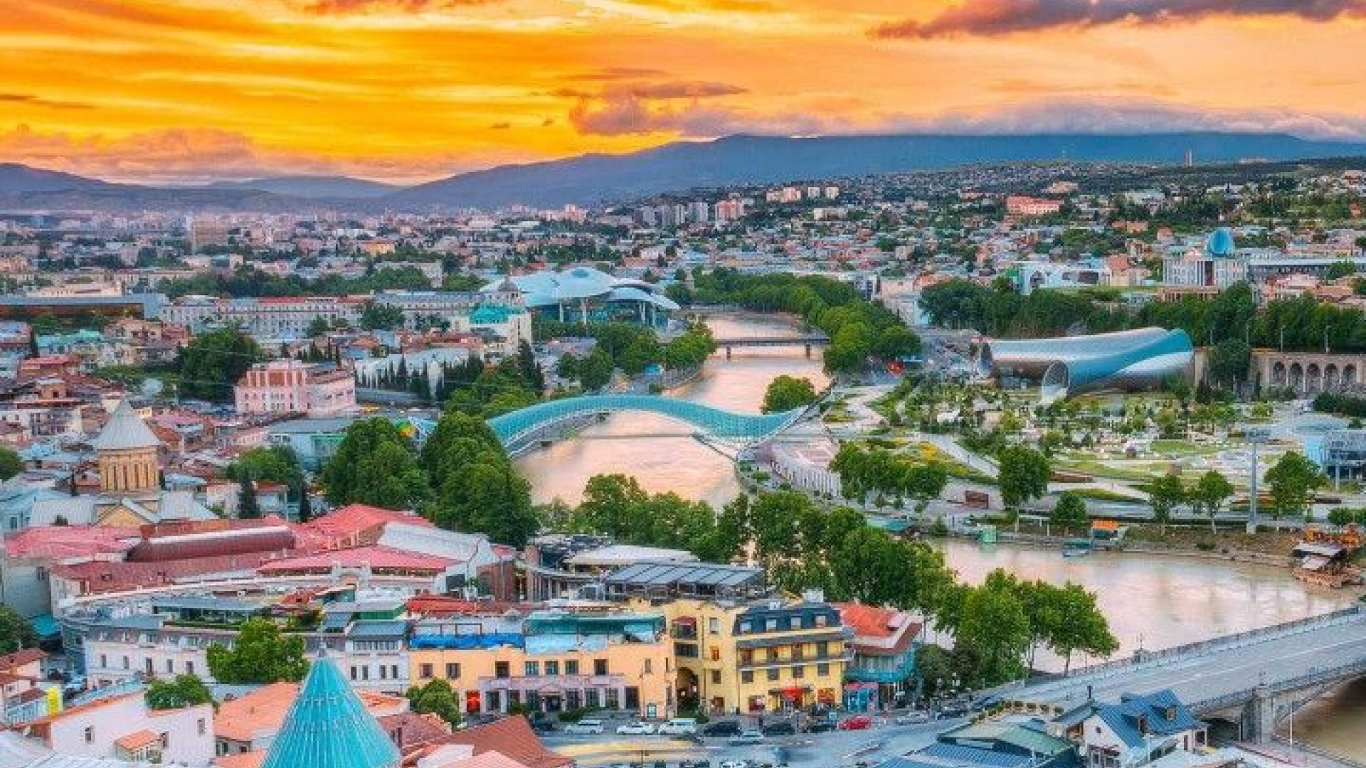 2 GECE 3 GÜN BATUM & TİFLİS ( KONAKLAMALI ) KÜLTÜR TURU 17-19 EKİM