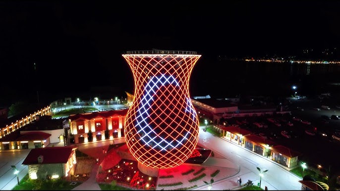 Rize Çay Bardağı Panoramik Seyir Terası Rize Çay Bardağı Panoramik Seyir Terası şehir ve Karadeniz manzarası