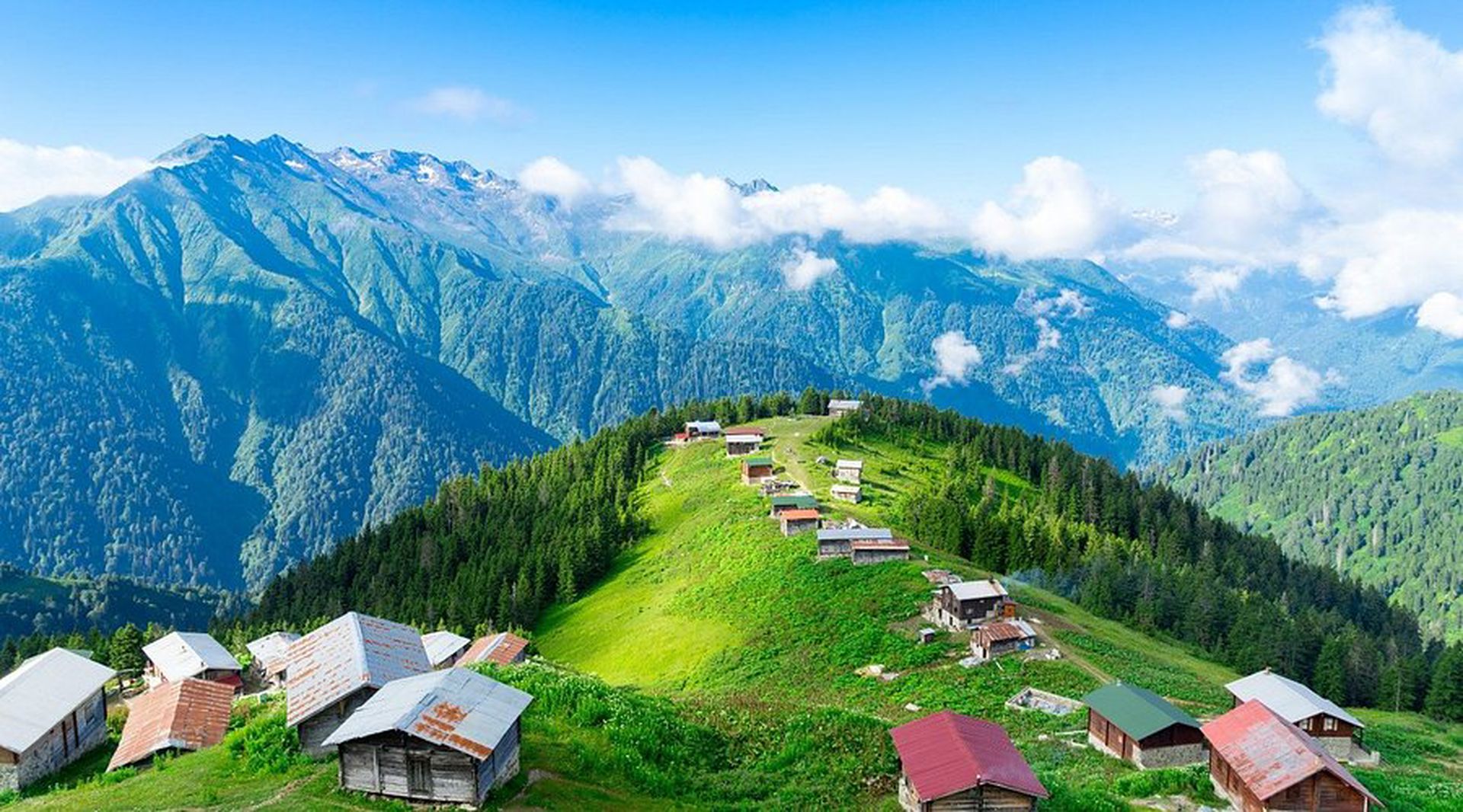 Pokut ve Huser Yaylaları Rize - bulut denizi, gün batımı ve Karadeniz yayla manzarası